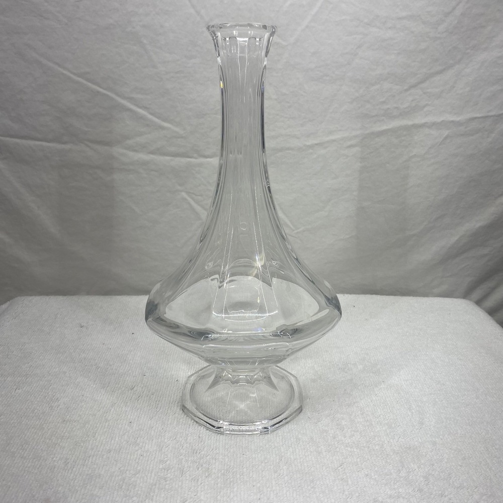Shannon Crystal by Godinger Paneled Glass Bud Vase Octagonal Footed Base 10.5 in